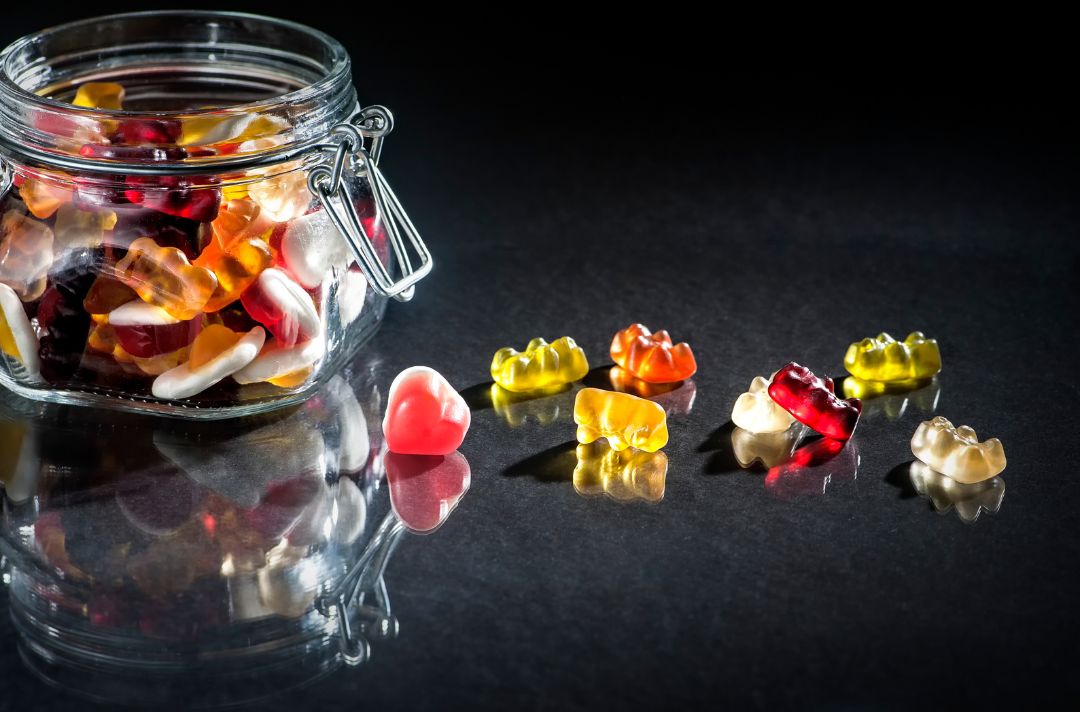 are expired gummies safe to eat