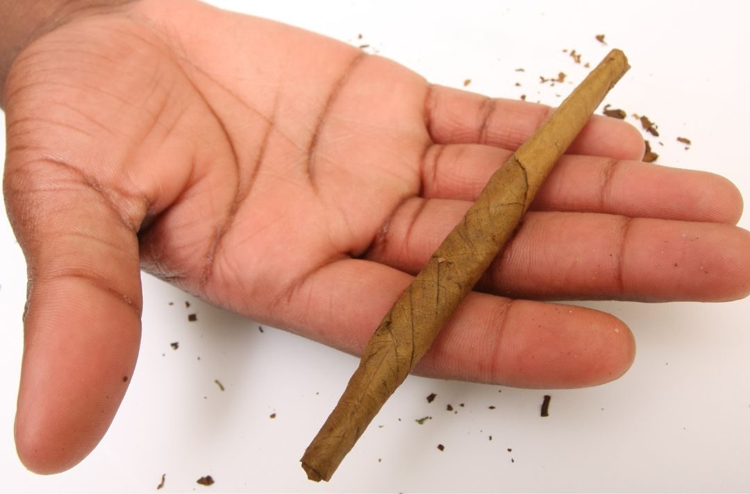 how to light a blunt